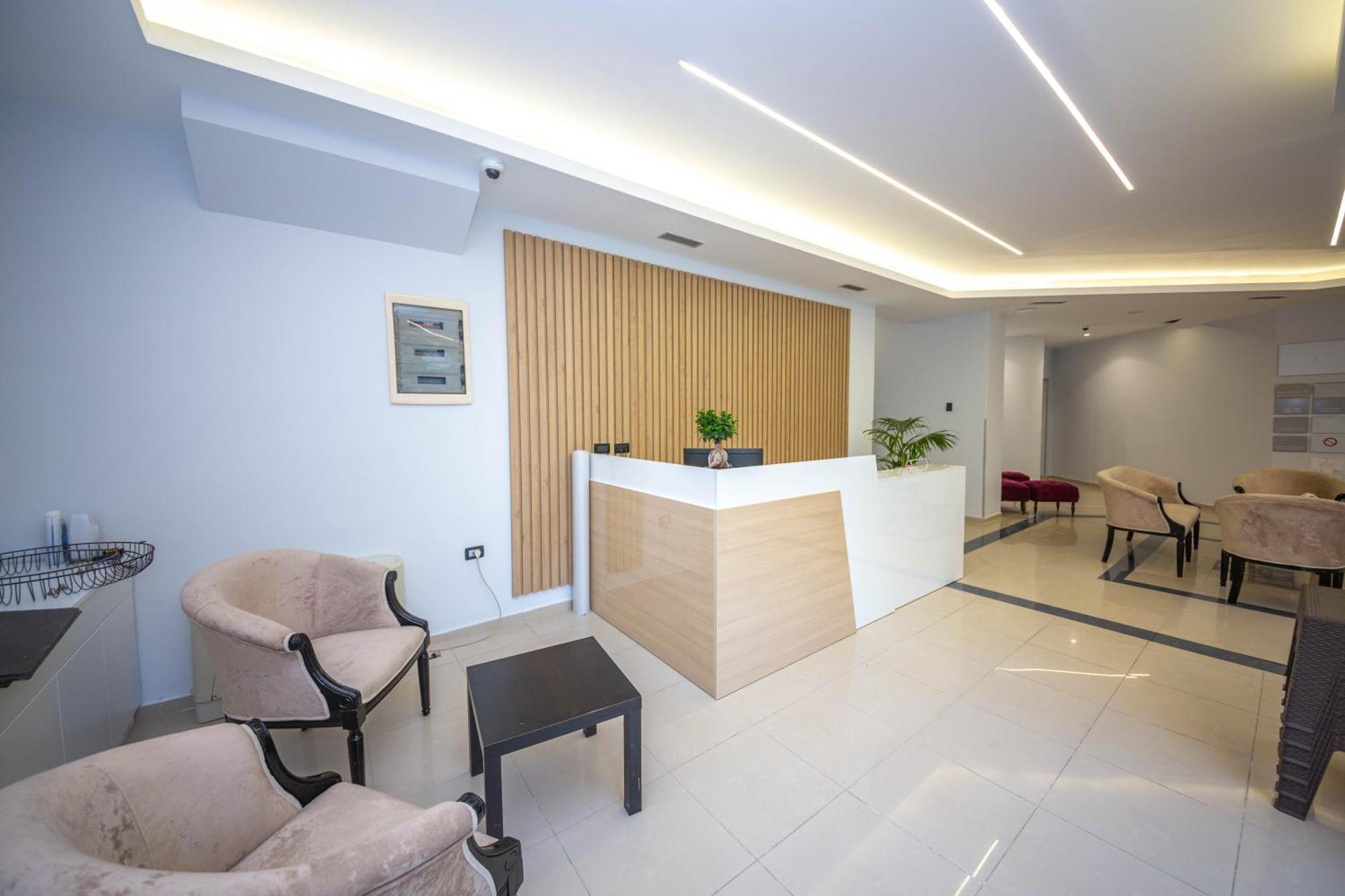 Hotel Sea Breeze Sarandë Eksteriør bilde